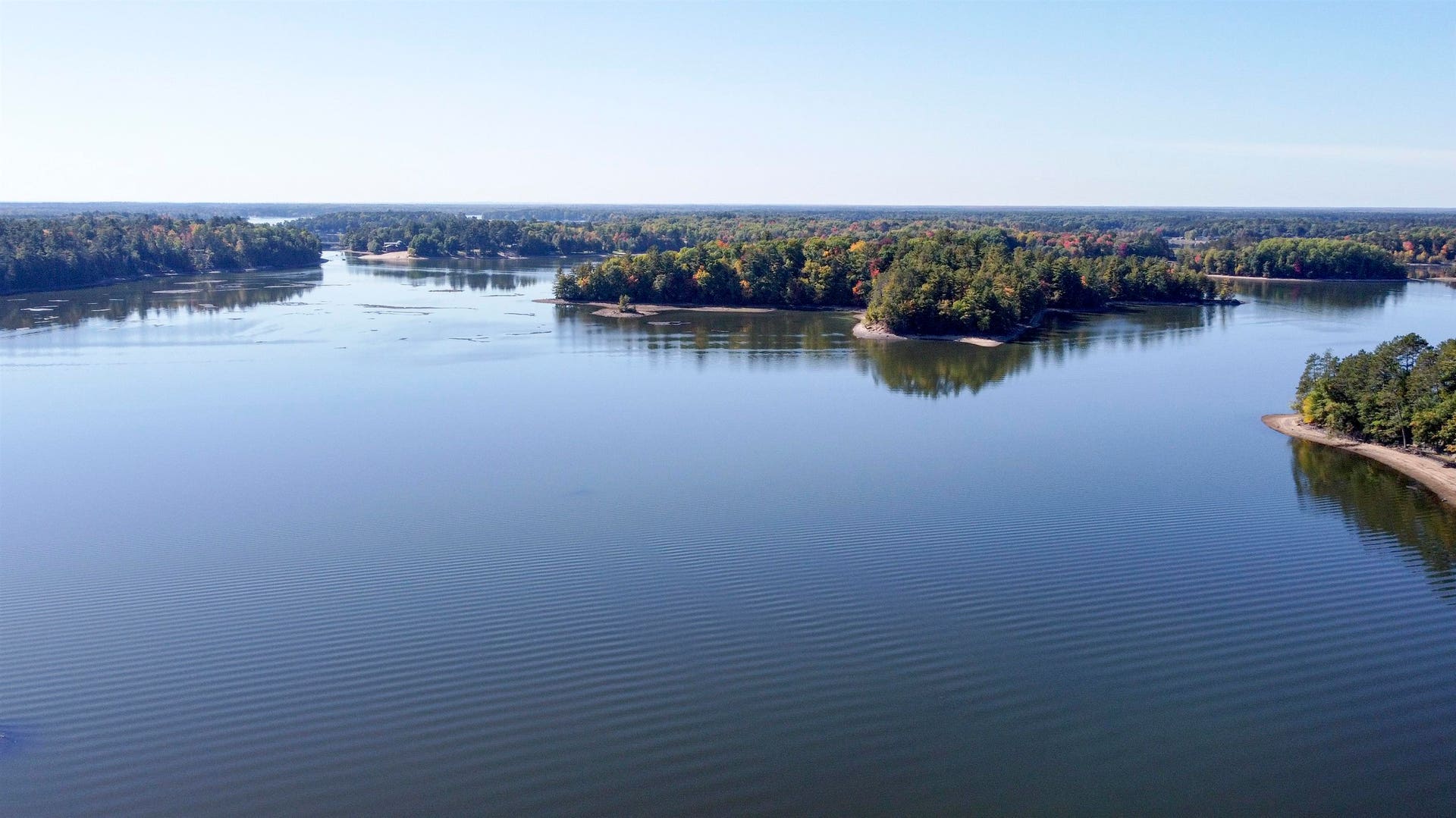 2095 Lake Nokomis Road, Nokomis, WI 54487