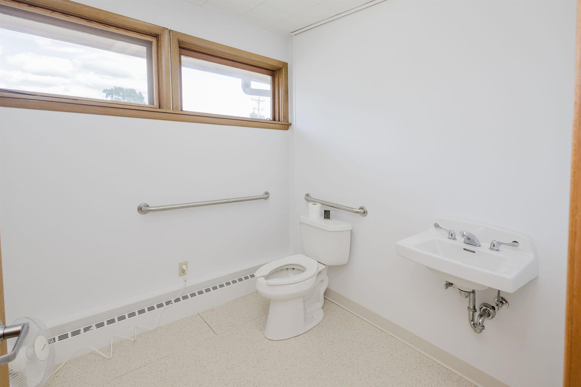 506 Main Street, Hollandale, WI 53544