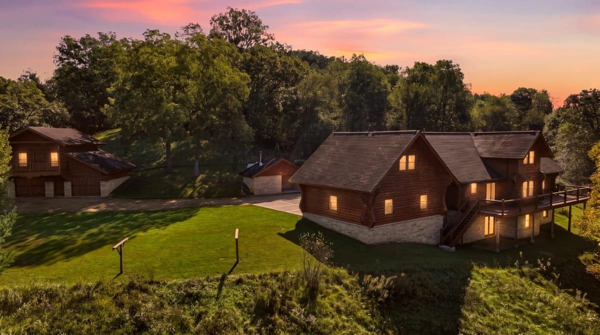 9854 Us Hwy 18, Patch Grove, WI 53816