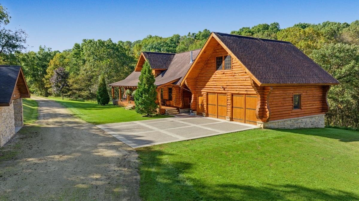 9854 Us Hwy 18, Patch Grove, WI 53816