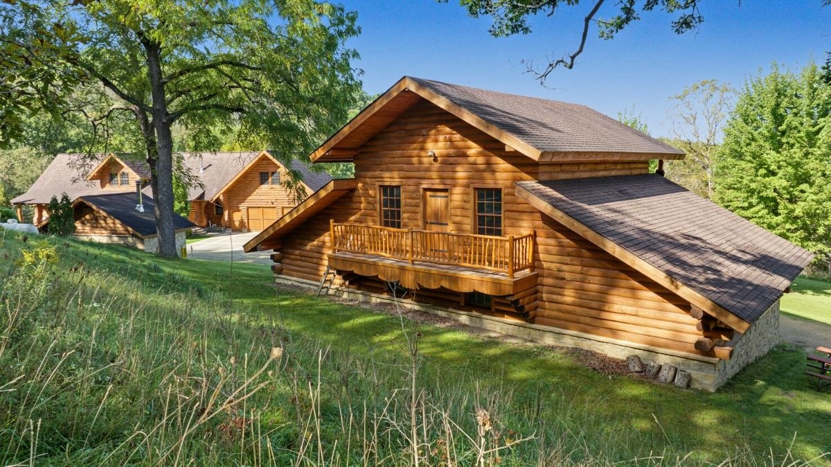 9854 Us Hwy 18, Patch Grove, WI 53816
