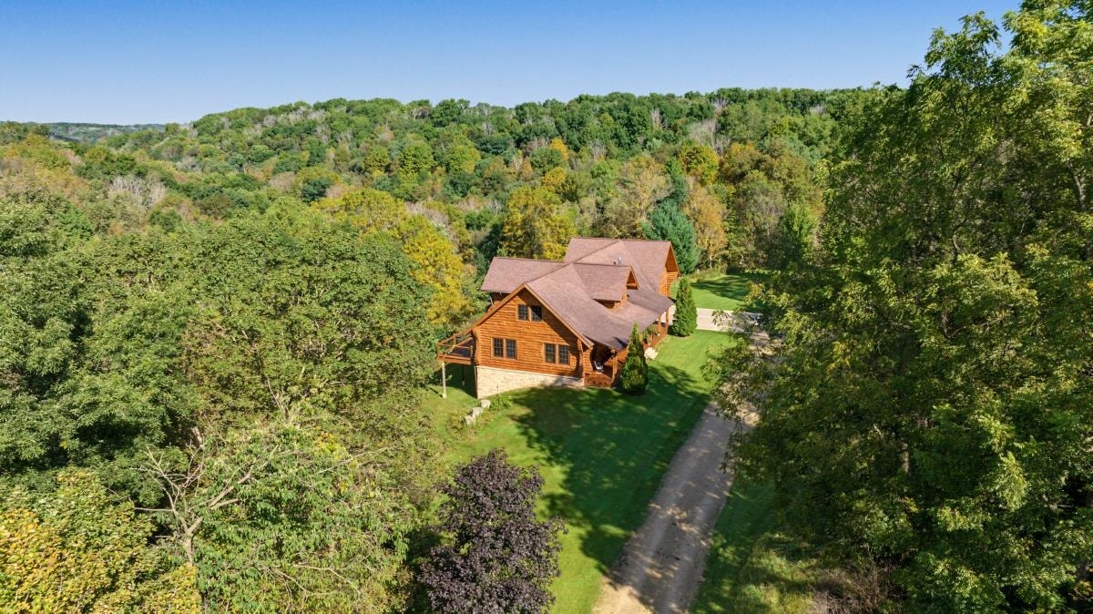 9854 Us Hwy 18, Patch Grove, WI 53816