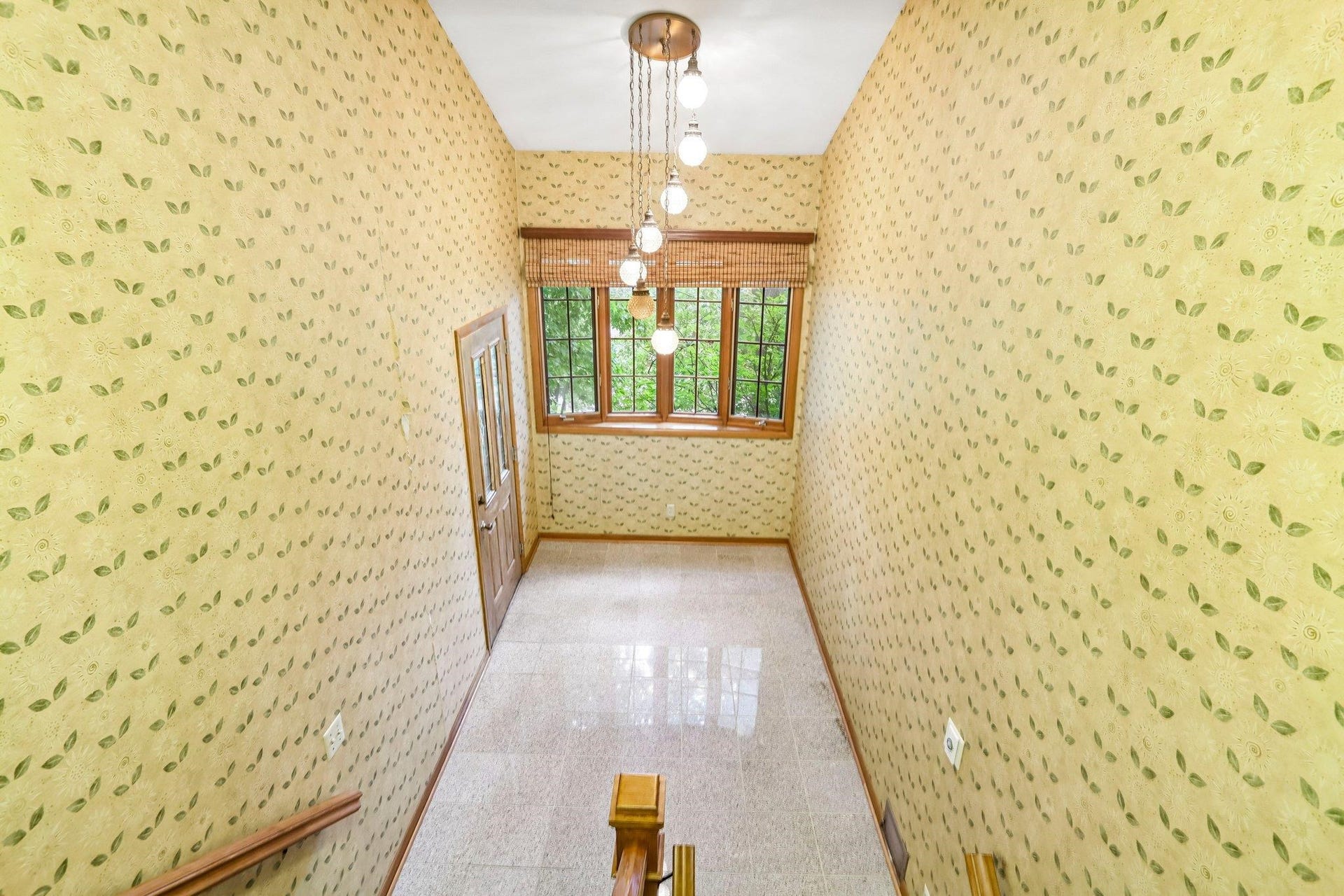 6006 Greentree Road, Madison, WI 53711