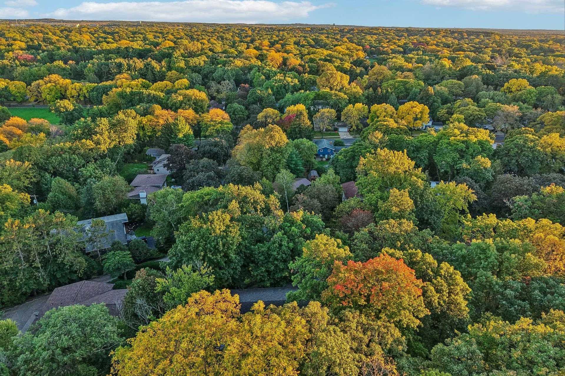 6006 Greentree Road, Madison, WI 53711