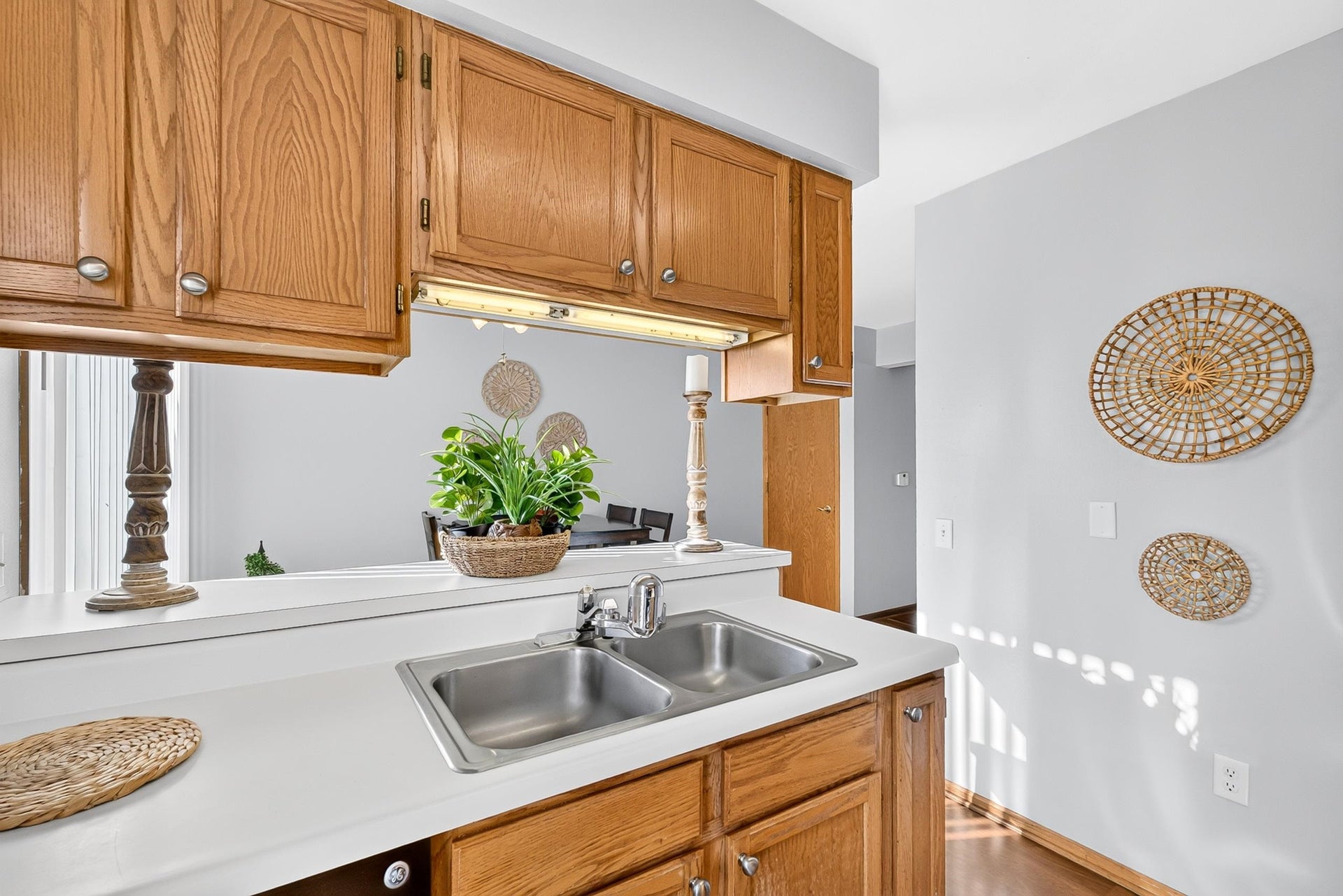 6823 Raymond Road, Madison, WI 53719