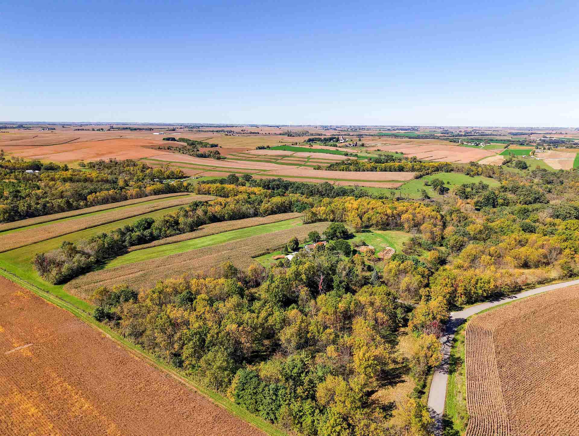 850 Cook Mc Fall Road, Mifflin, WI 53580