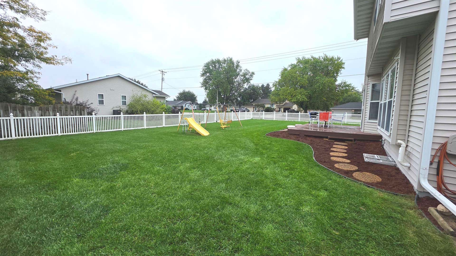 1304 N Wuthering Hills Drive, Janesville, WI 53546