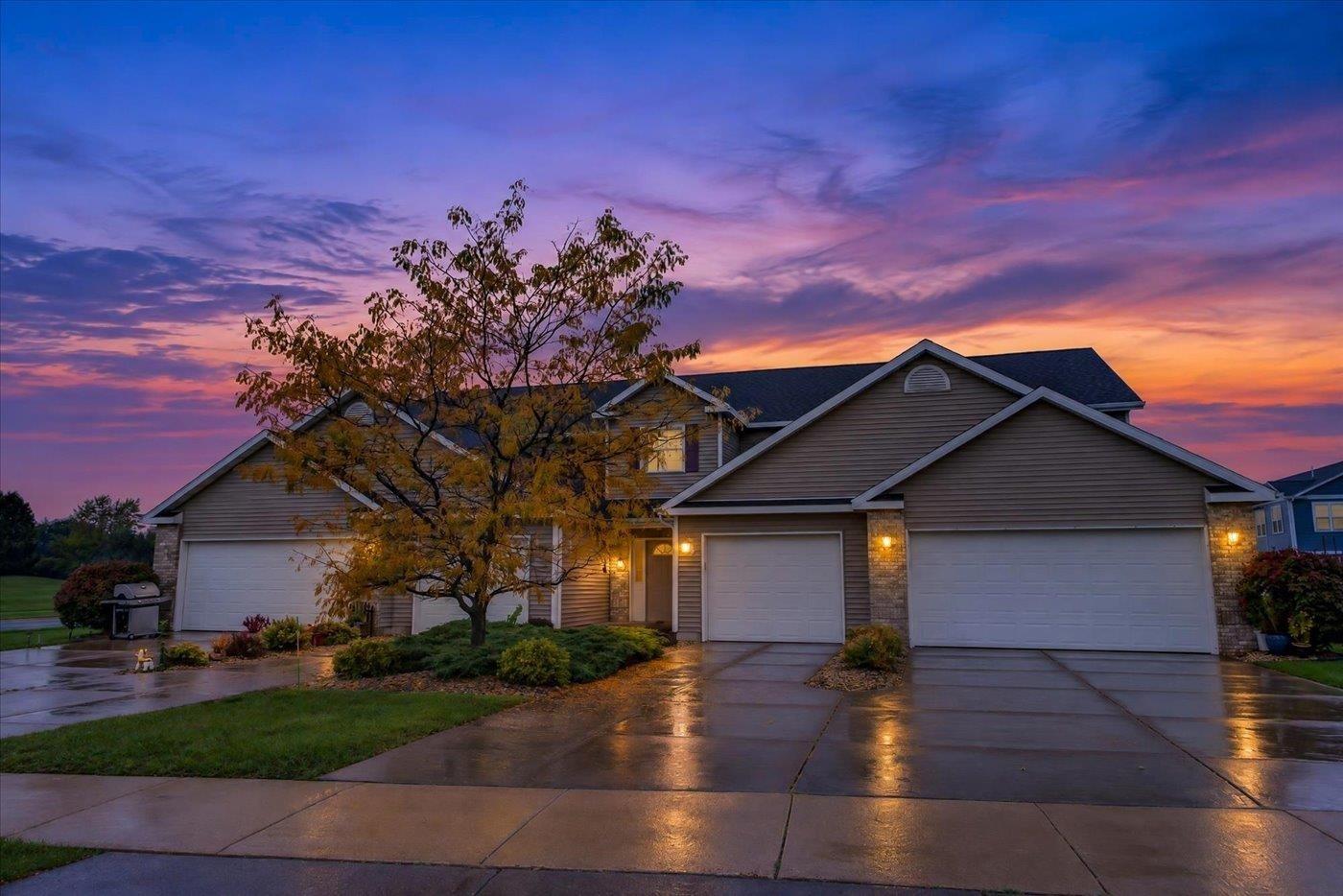 215 Douglas Drive, Brooklyn, WI 53521