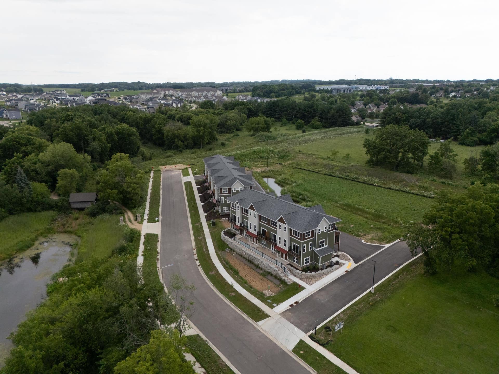 2674 Notre Dame Drive, #706, Fitchburg, WI 53711