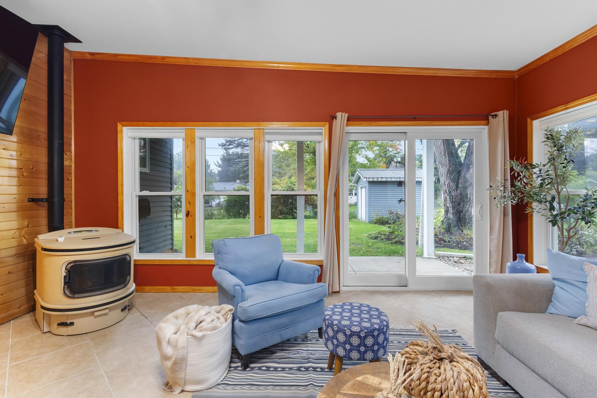 700 Kenwood Circle, Verona, WI 53593