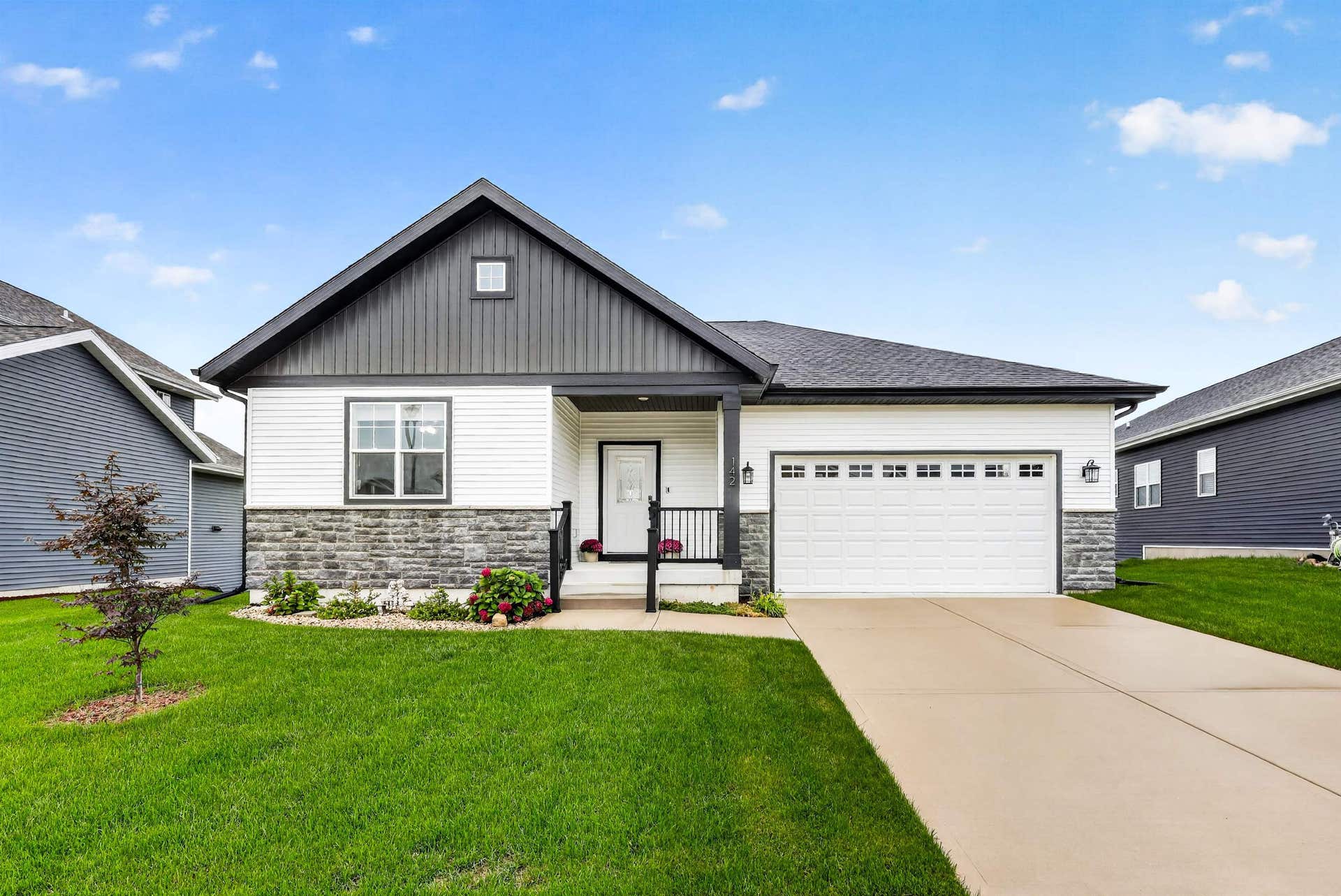 142 N Legacy Way, Sun Prairie, WI 53590