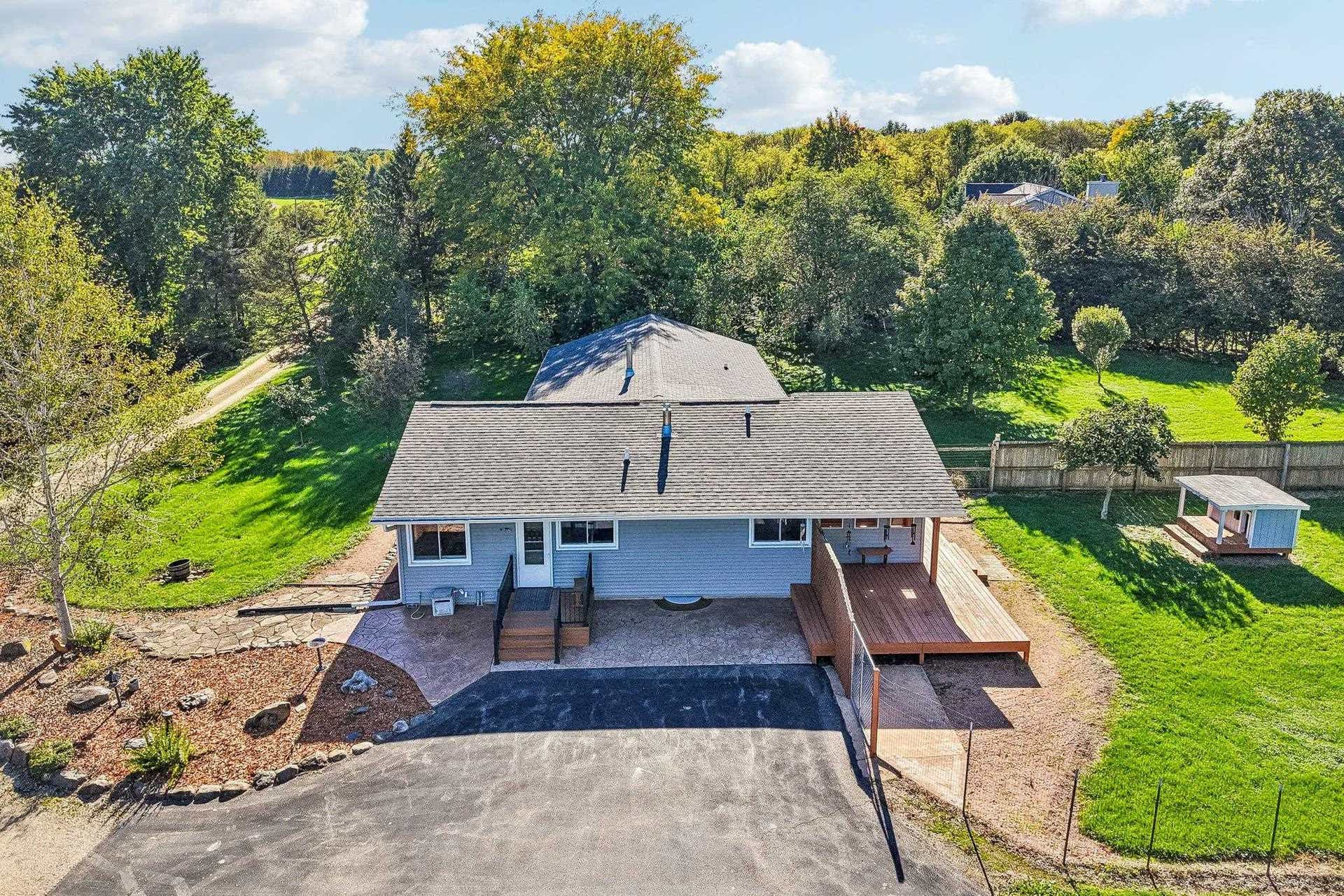 5455 County Road Tt, Sun Prairie, WI 53559