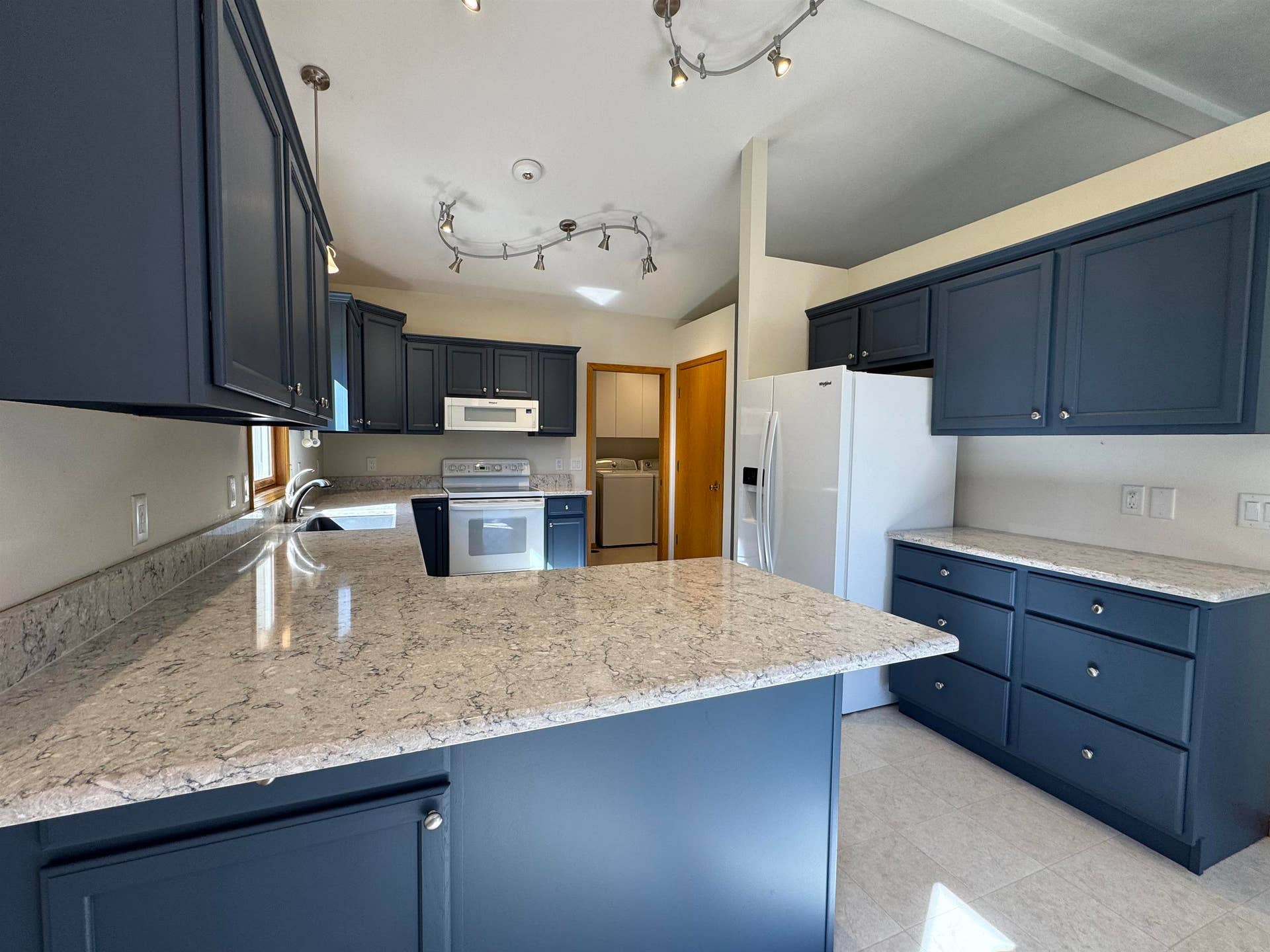 2804 Autumn Lane, Janesville, WI 53546