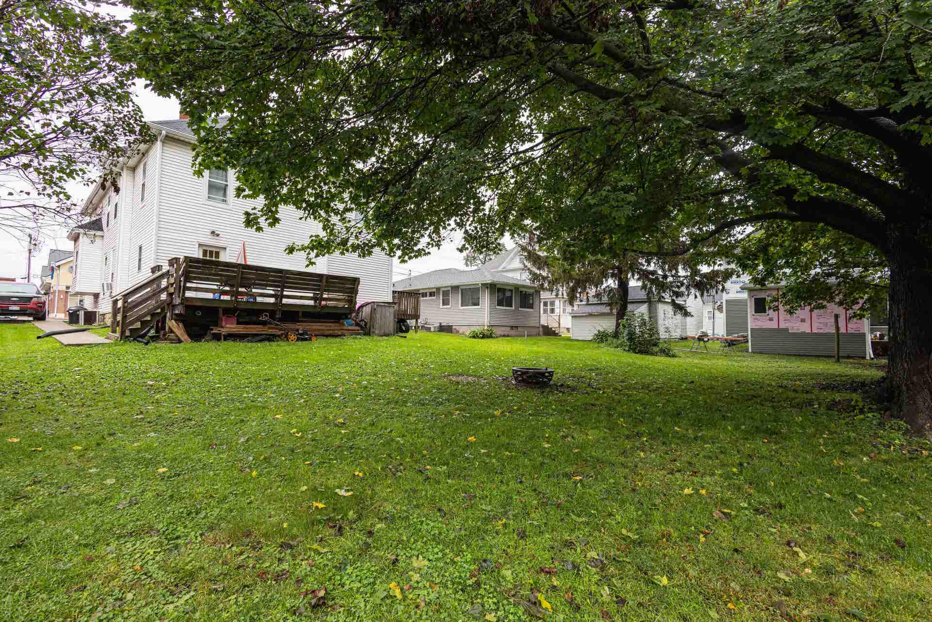 165 W Pine Street, Platteville, WI 53818
