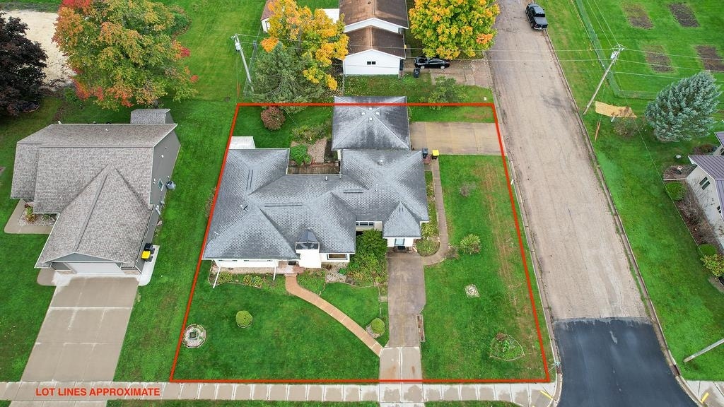905 East Avenue, Tomah, WI 54660