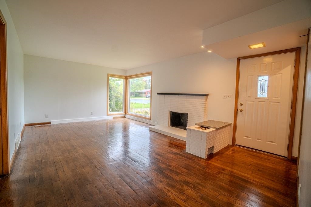 905 East Avenue, Tomah, WI 54660