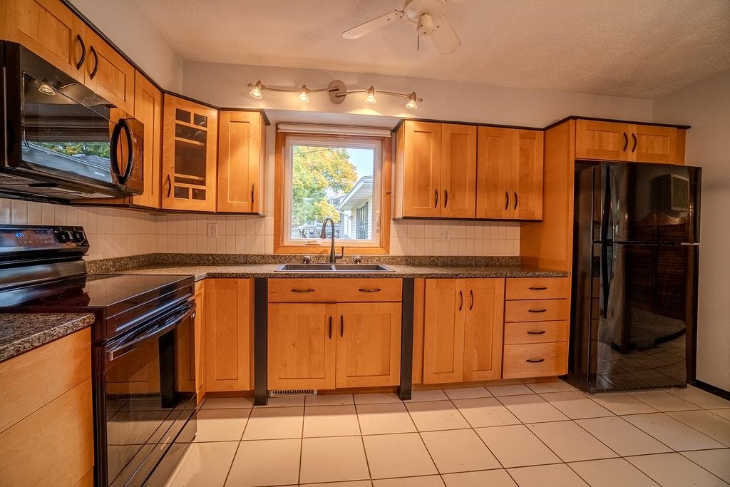 905 East Avenue, Tomah, WI 54660