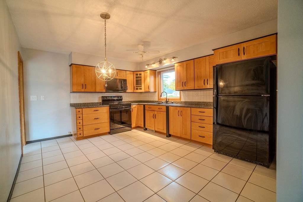 905 East Avenue, Tomah, WI 54660