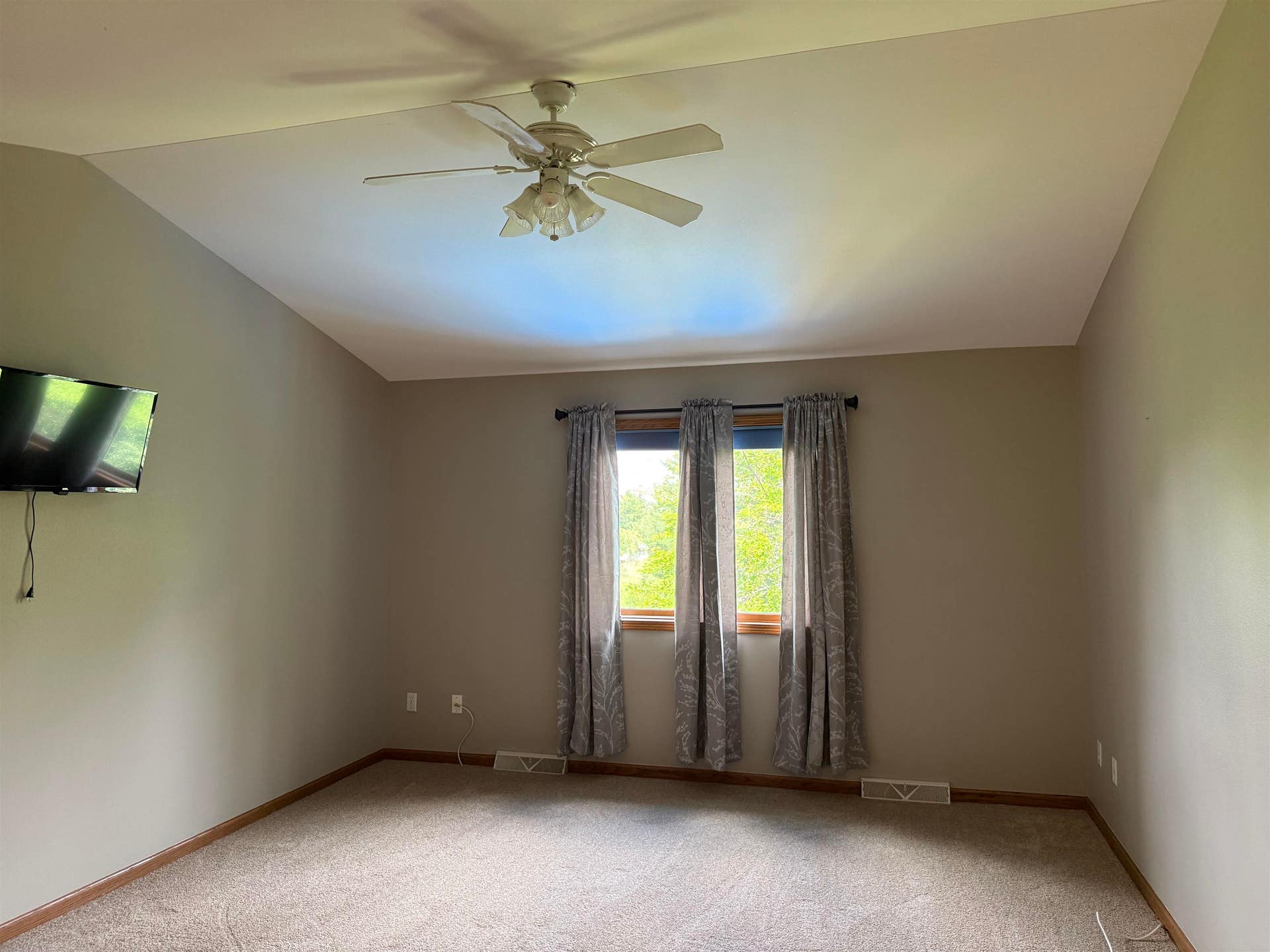 1045 Saddle Ridge, Pacific, WI 53901
