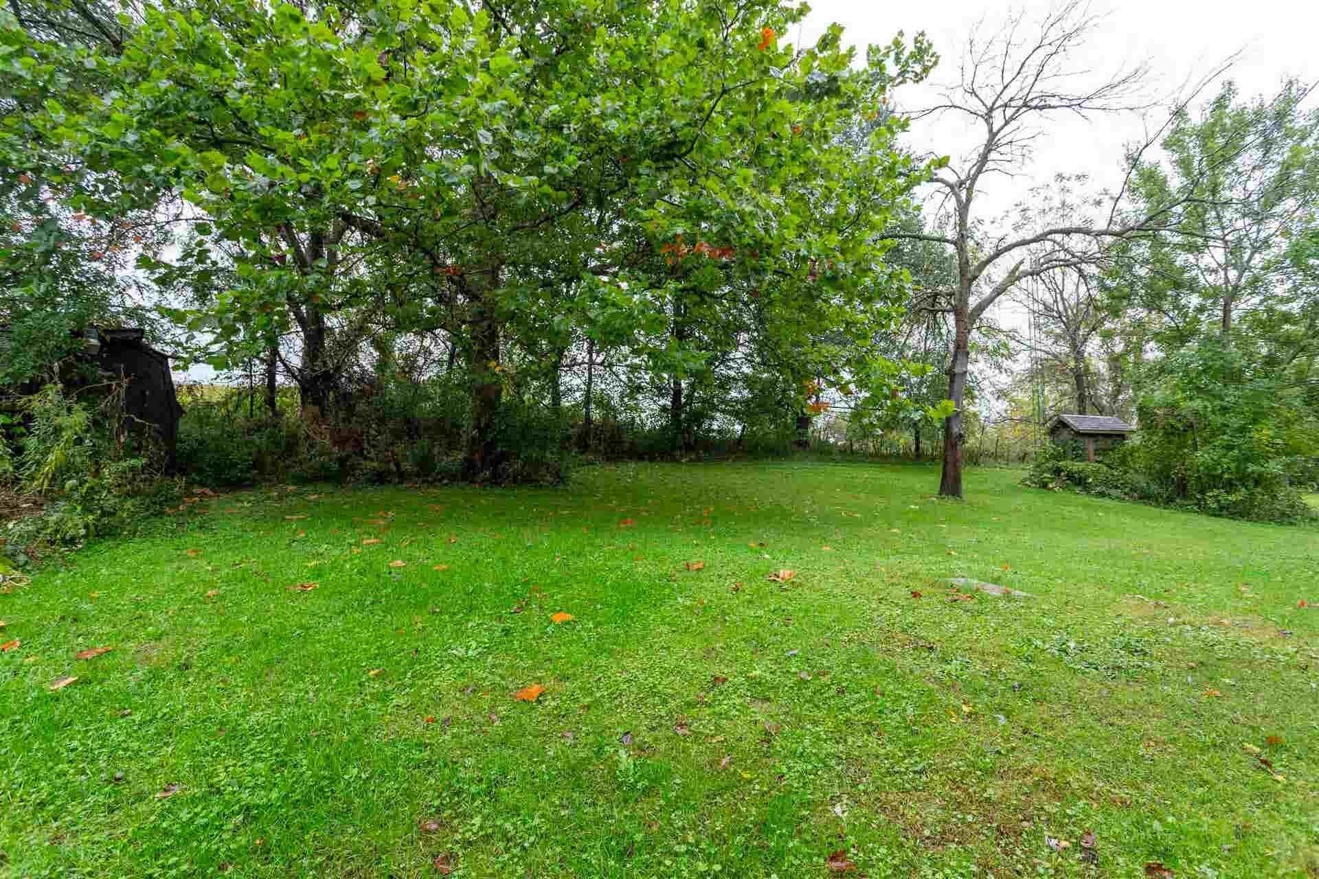 2825 Fairplay Road, Hazel Green, WI 53811
