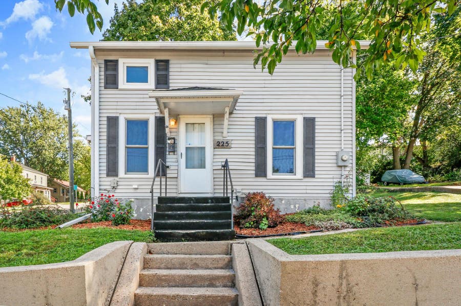 Property photo for 225 Hillside Avenue, Stoughton, WI
