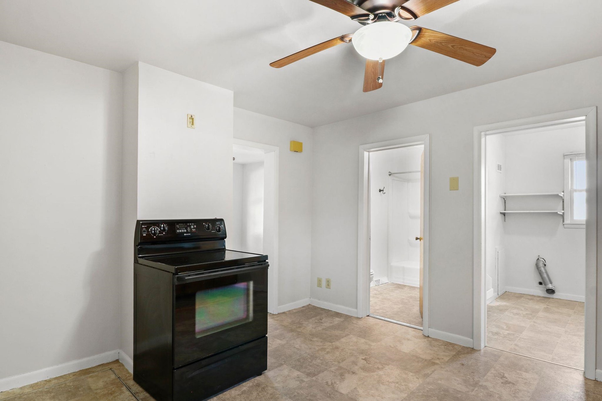 225 Hillside Avenue, Stoughton, WI 53589