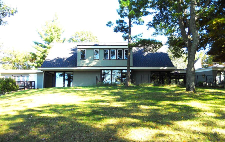 Property photo for 322 Silver Lake Drive, Portage, WI