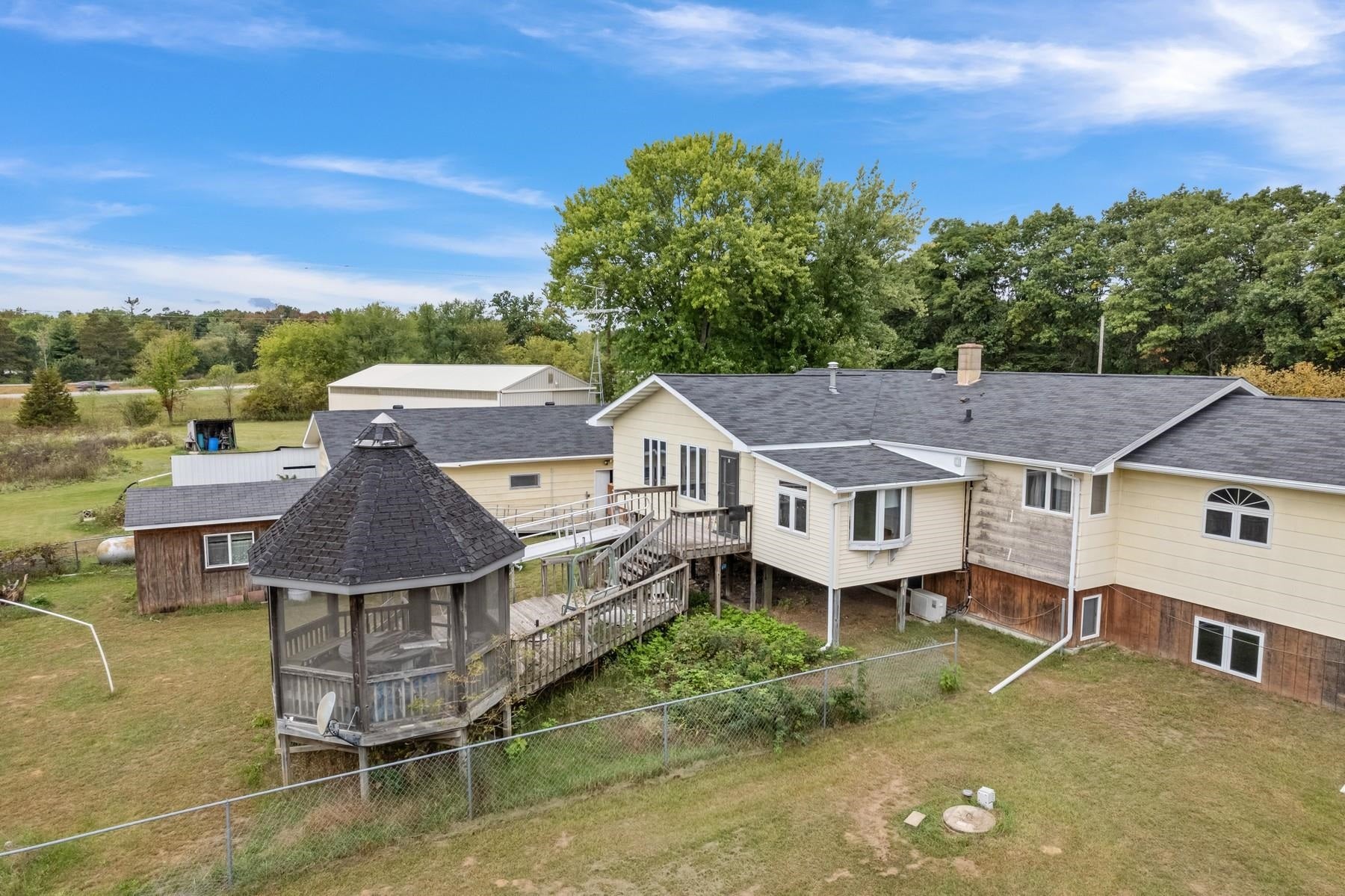 W6407 Welch Prairie Road, Lisbon, WI 53950