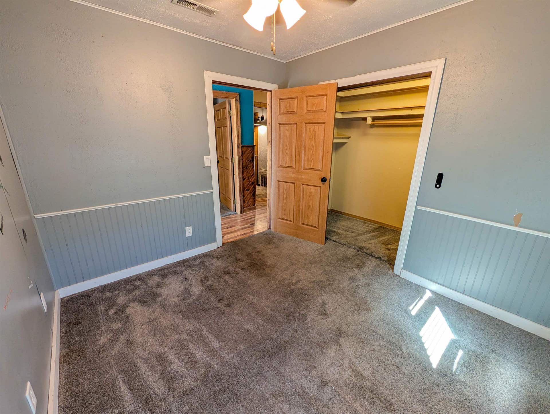 137 W Exchange Street, Lone Rock, WI 53556
