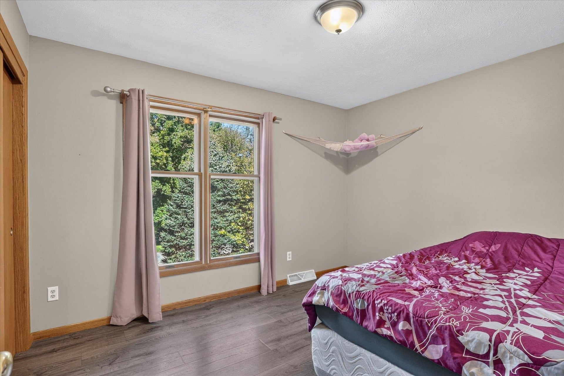 1222 E Lakeside Drive, Milton, WI 53534