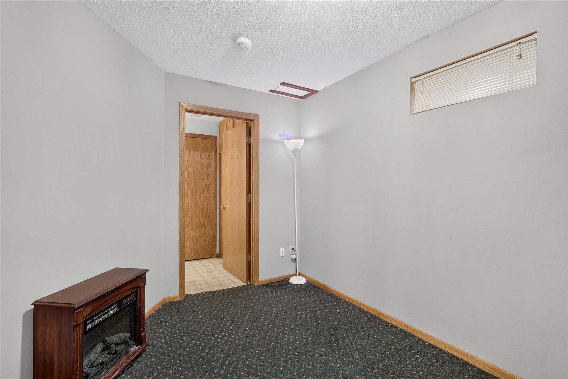 1222 E Lakeside Drive, Milton, WI 53534