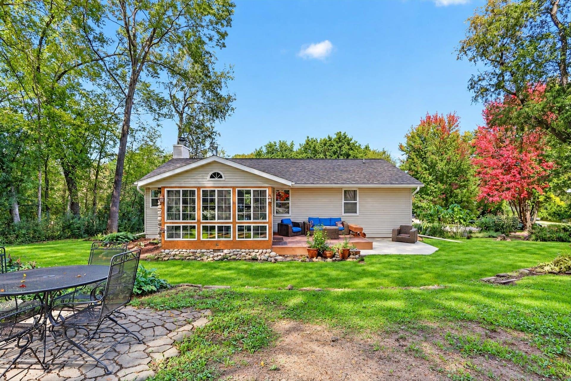 1222 E Lakeside Drive, Milton, WI 53534