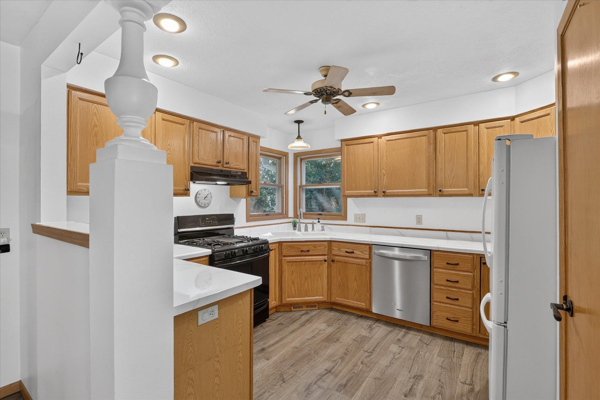 1222 E Lakeside Drive, Milton, WI 53534