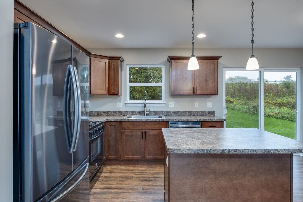 751 S Sugarpine Way, Elkhorn, WI 53121