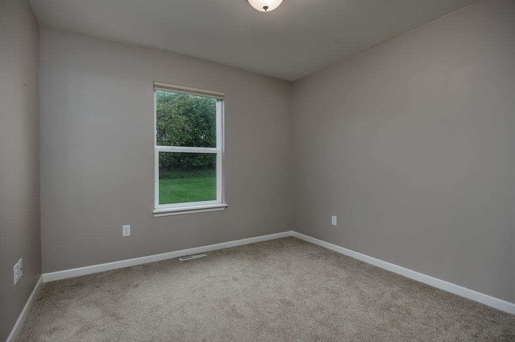 751 S Sugarpine Way, Elkhorn, WI 53121