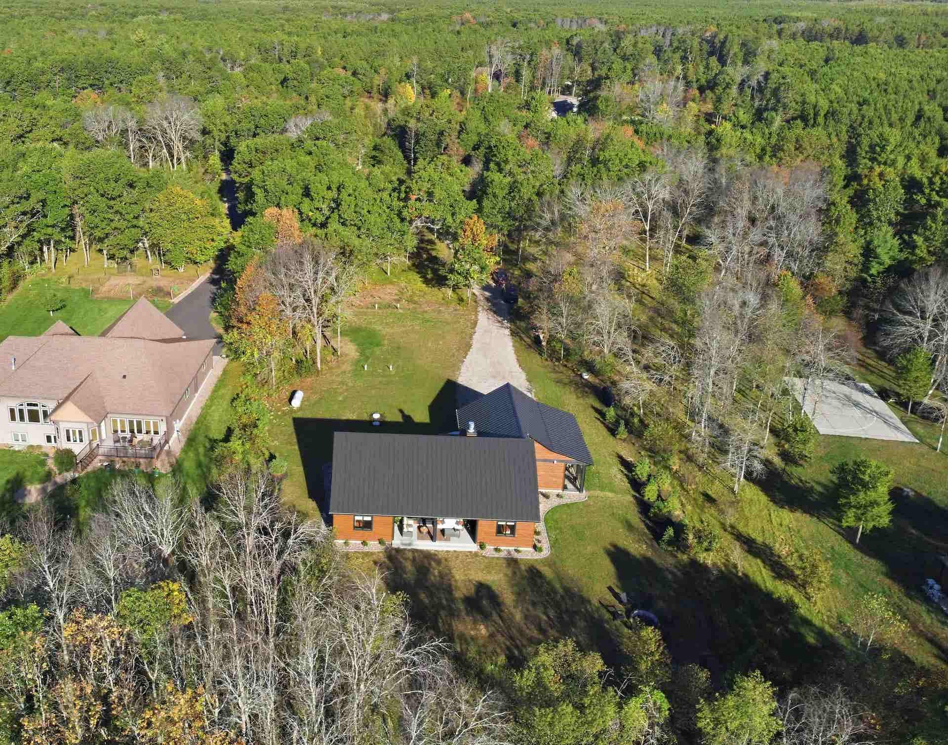 W4869 Big Bay Road, Armenia, WI 54646