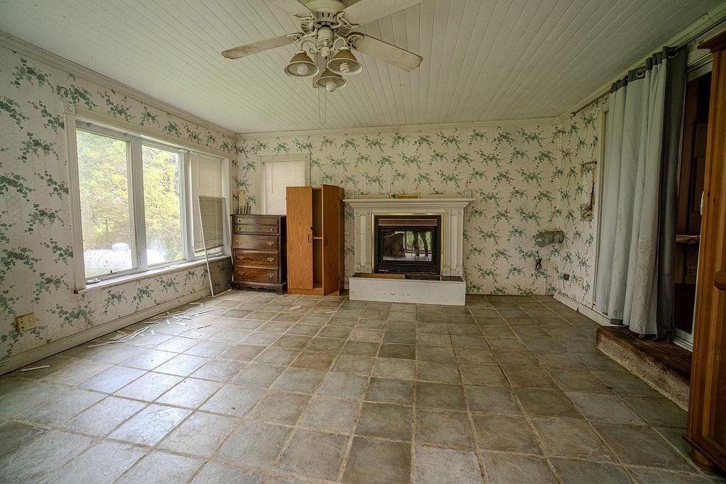 29574 Outlook Road, Glendale, WI 53929