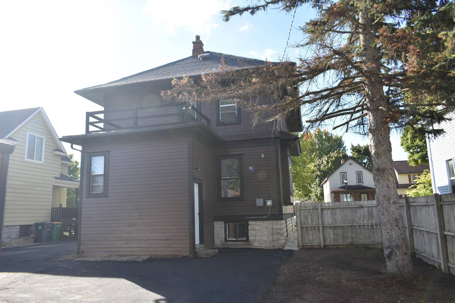 381 E 2nd Street, Fond Du Lac, WI 54935