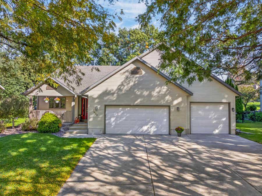 Property photo for 1828 Buckingham Road, Stoughton, WI