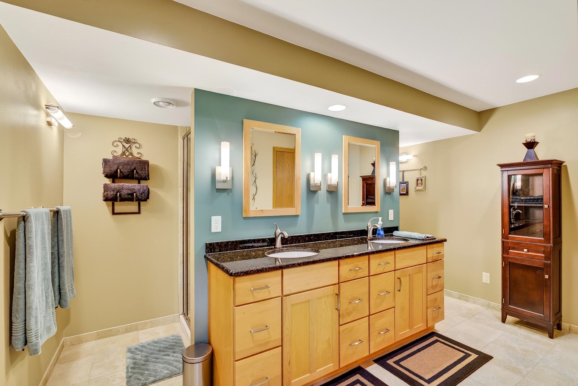 1828 Buckingham Road, Stoughton, WI 53589