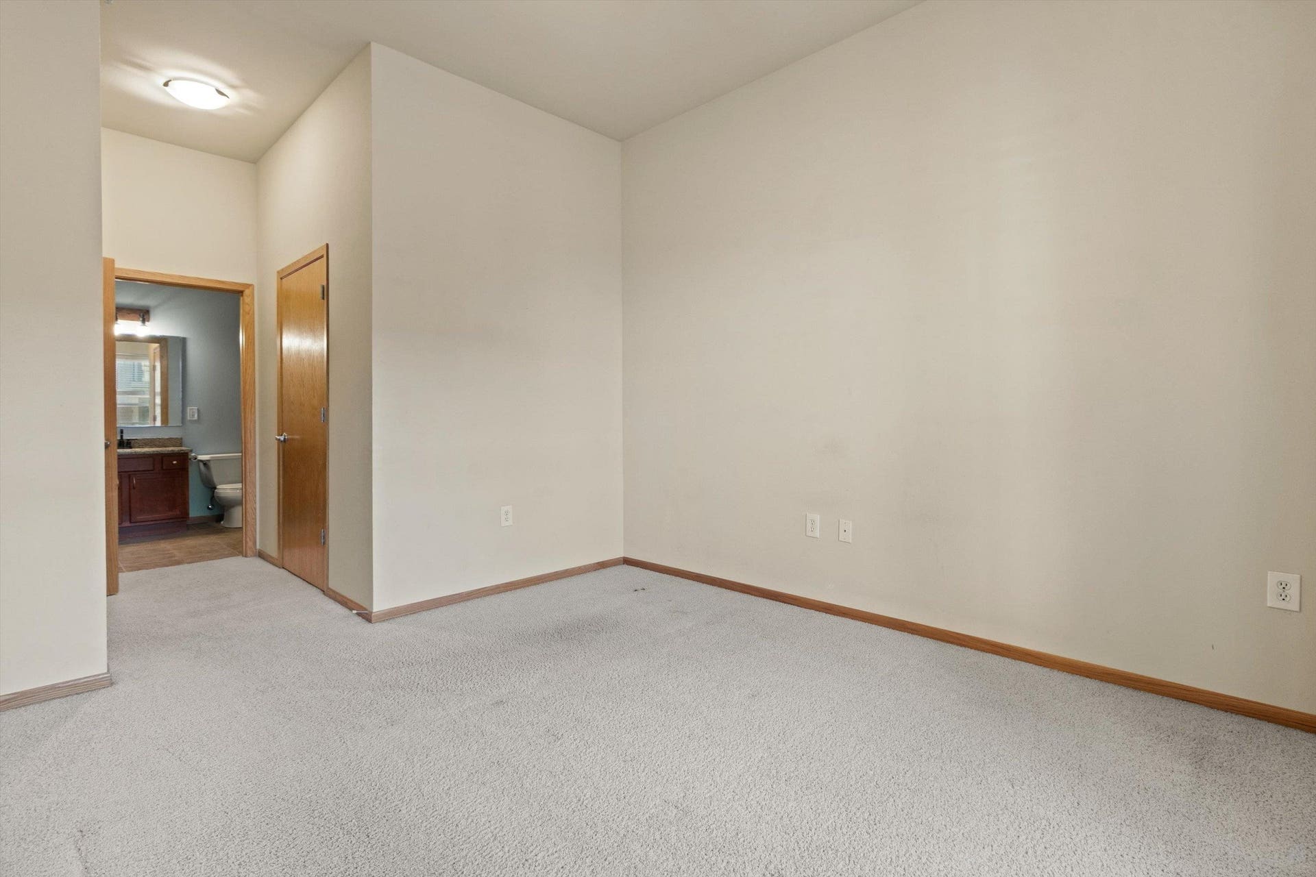 8201 Mayo Drive, #106, Madison, WI 53719