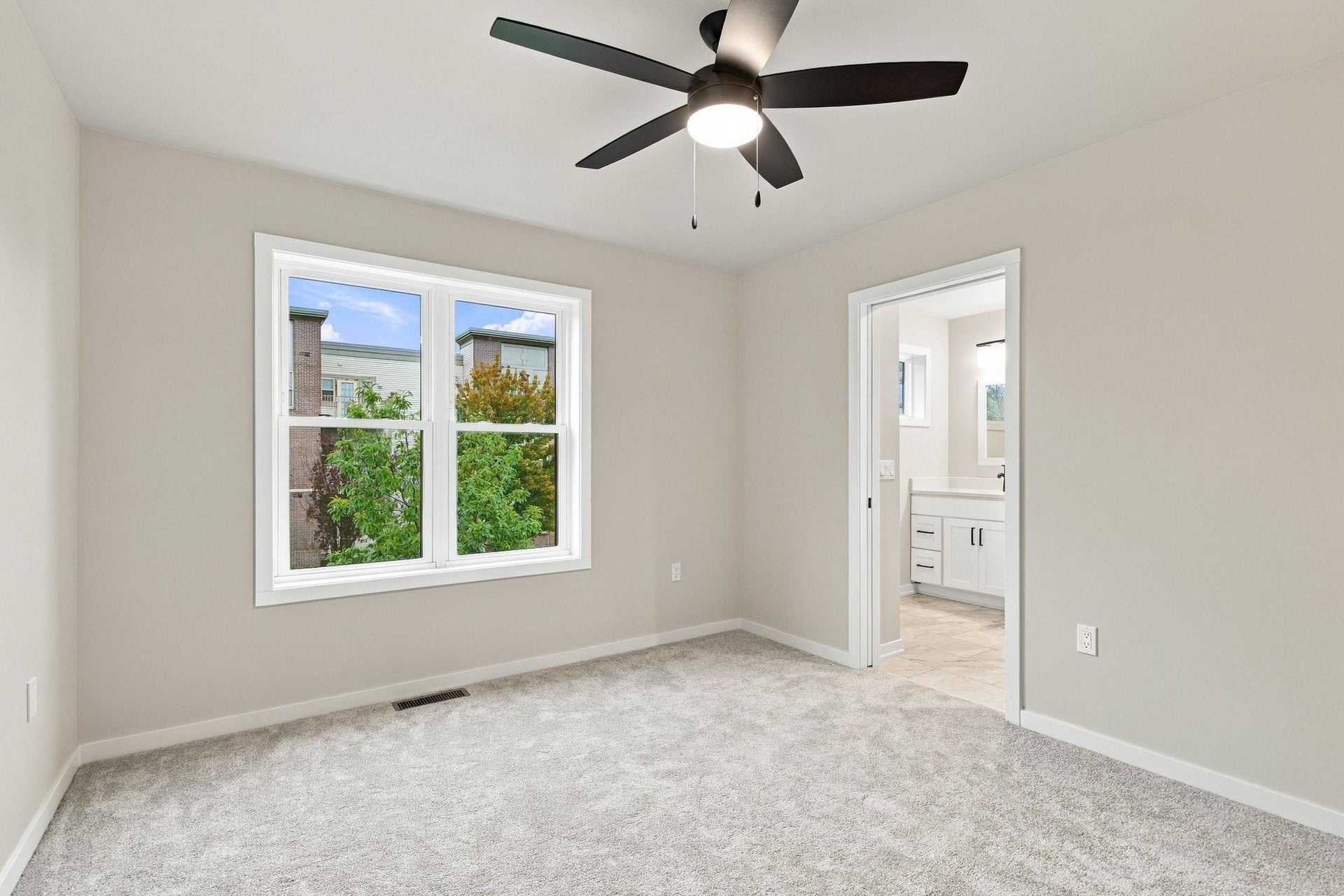 2809 Crinkle Root Drive, Fitchburg, WI 53711