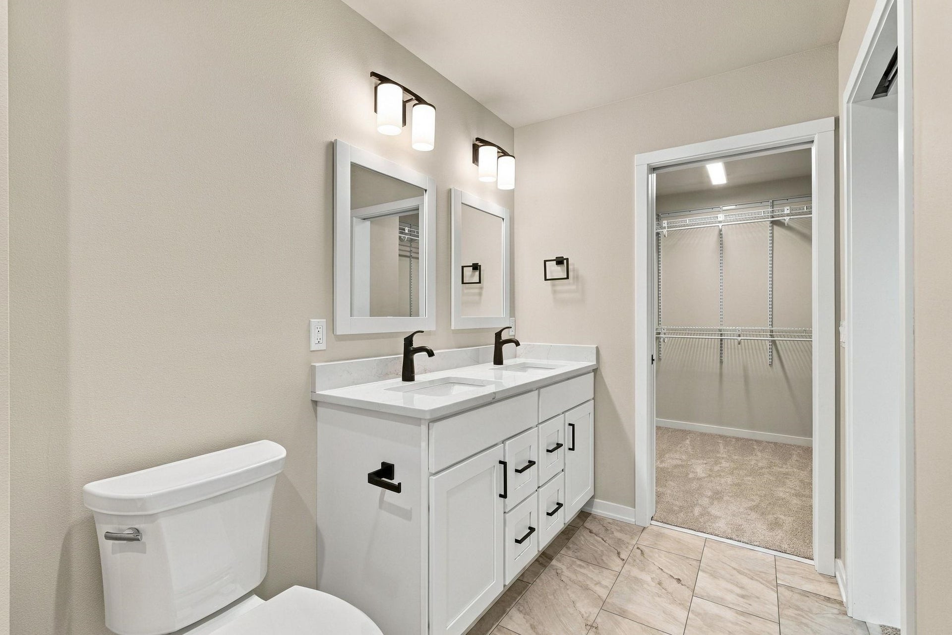 2809 Crinkle Root Drive, Fitchburg, WI 53711