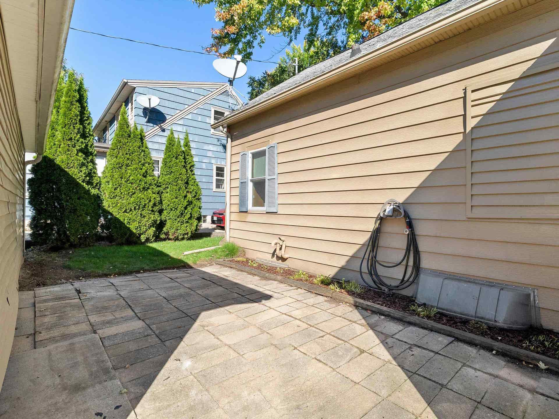 520 S 27th Street, Sheboygan, WI 53081