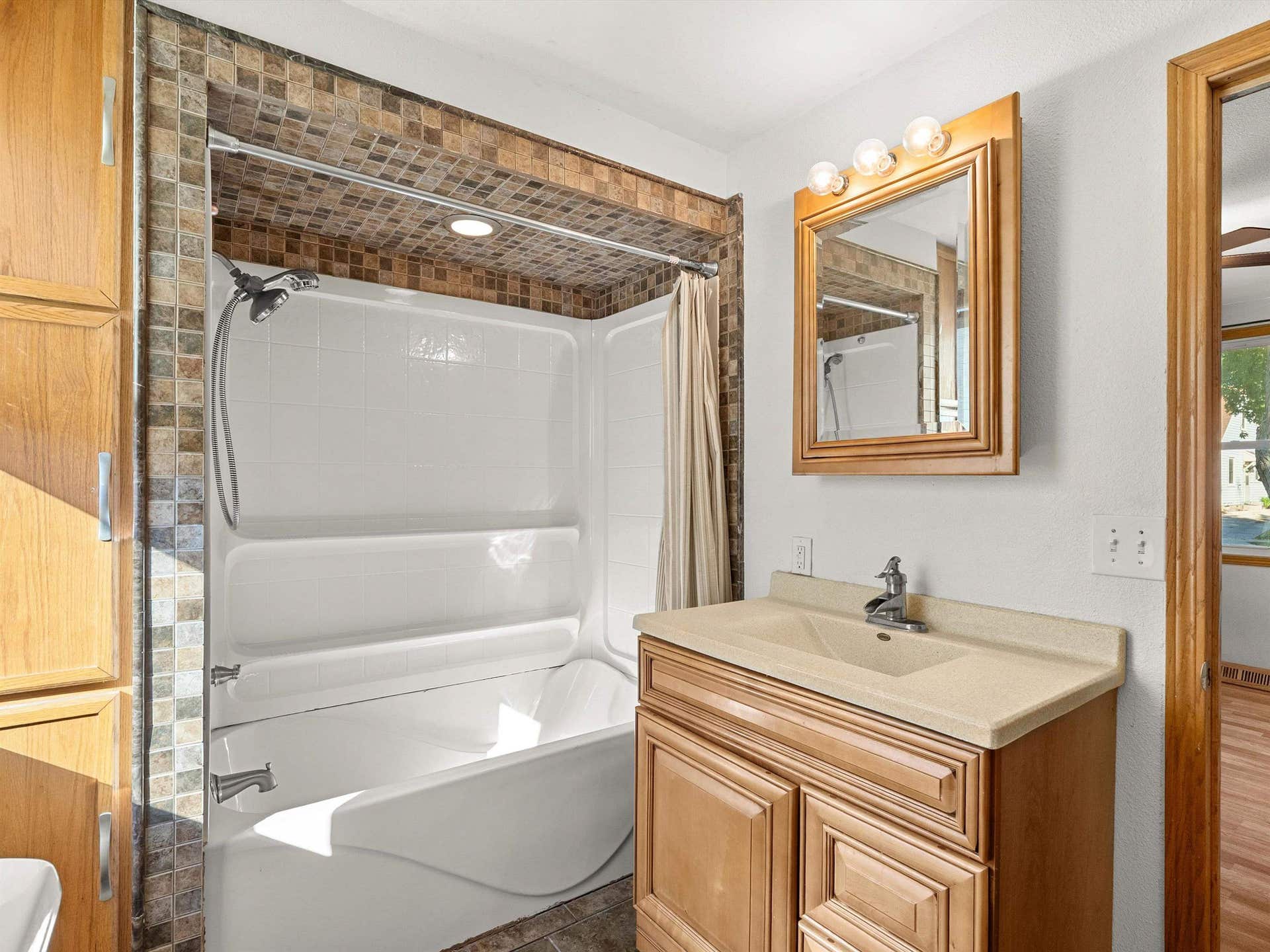 520 S 27th Street, Sheboygan, WI 53081
