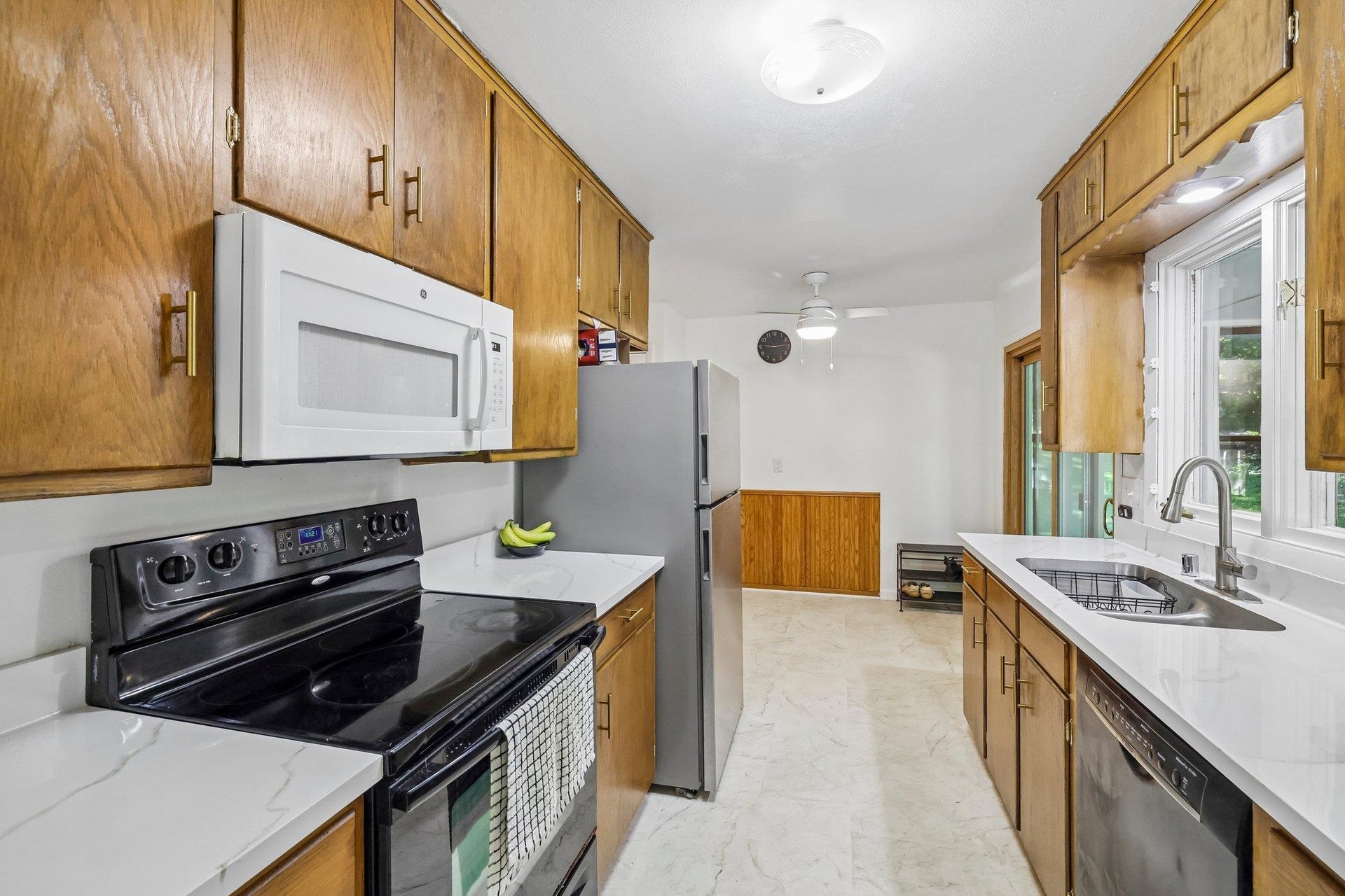 2 Carillon Drive, Madison, WI 53705