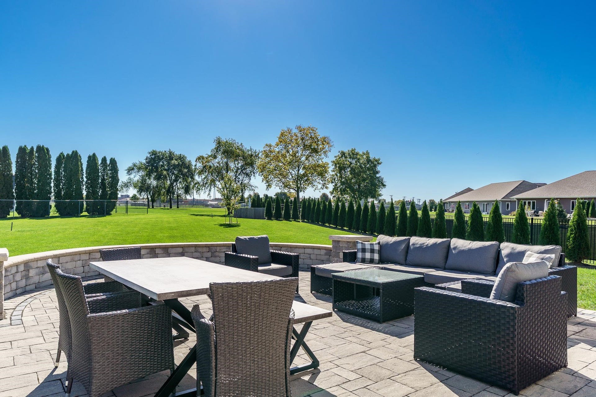 3185 S Jackdaws Drive, Beloit, WI 53511