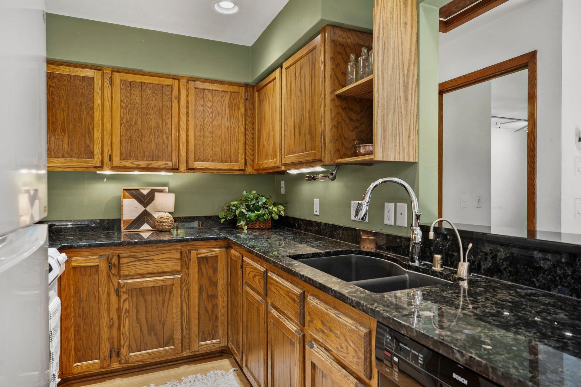 15 Hickory Hollow Drive, Madison, WI 53705