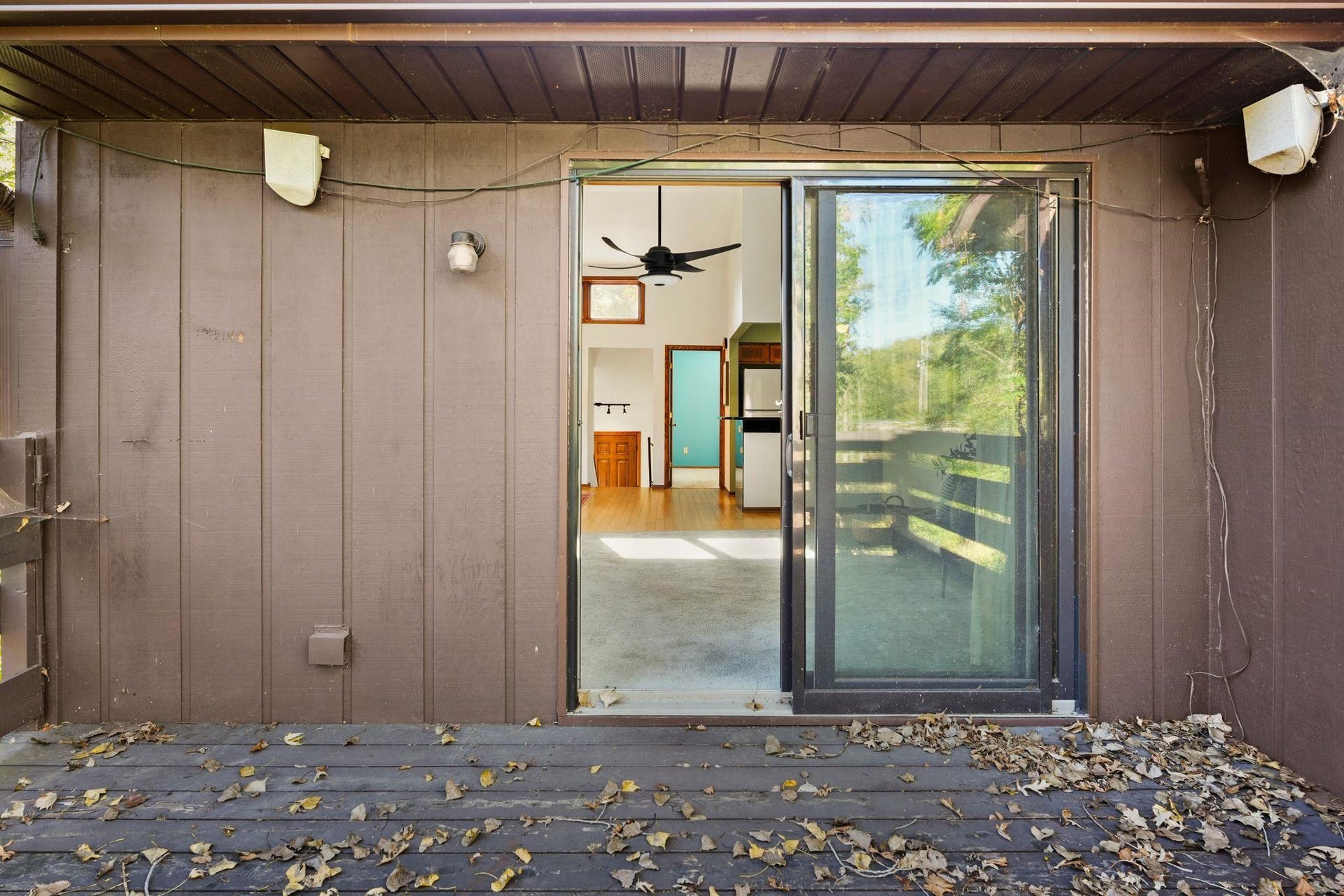 15 Hickory Hollow Drive, Madison, WI 53705