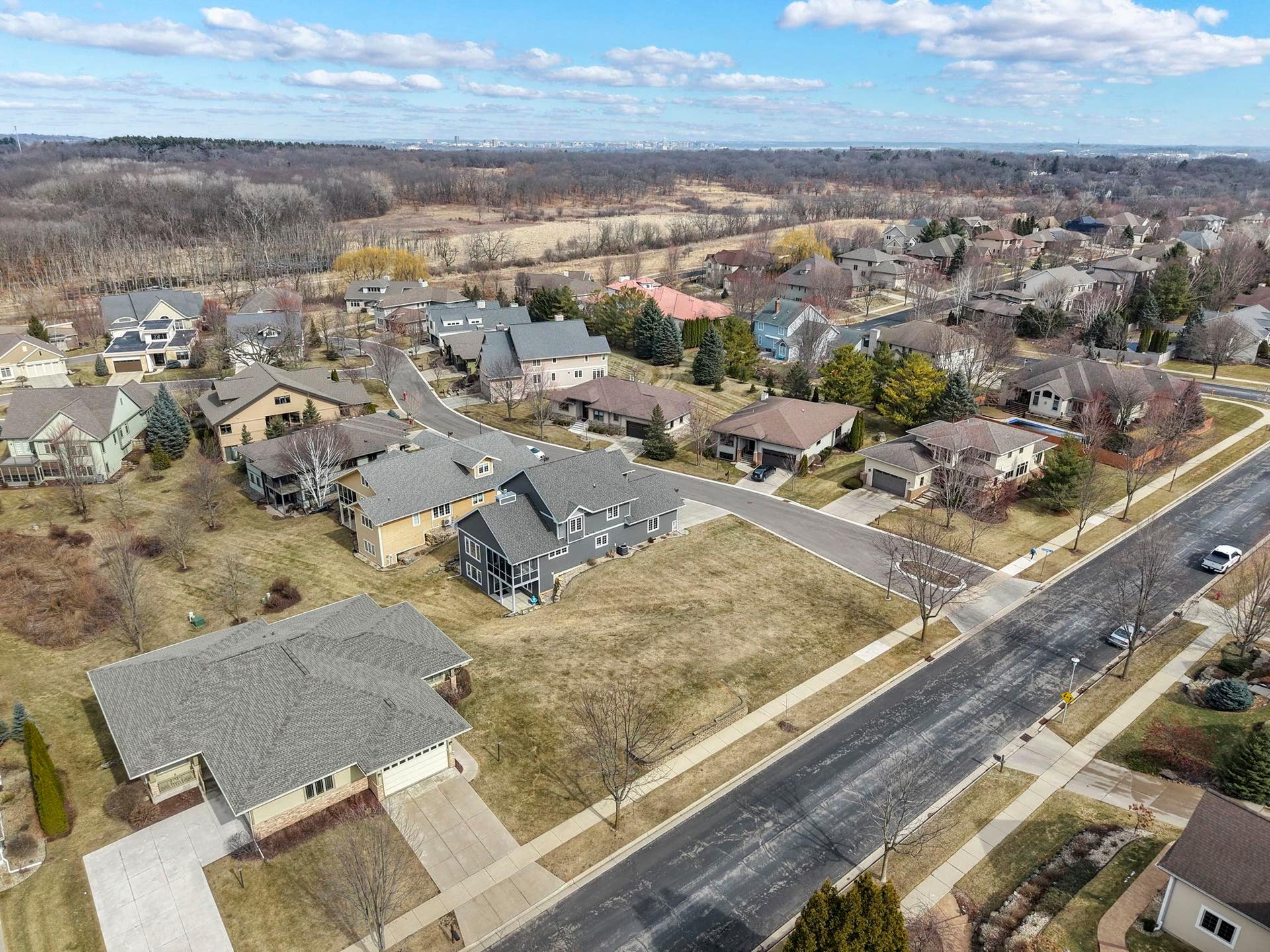 11 Arboredge Way, Fitchburg, WI 53711